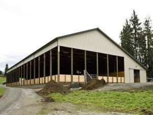 An arena and horse barn built by Spane Buildings in Puyallup Wa