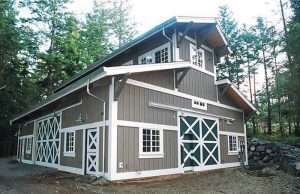 Corner view of another garage built by Spane Buildings in Puyallup WA