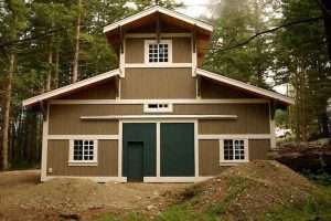 Front view of garage built by Spane Buildings in Puyallup WA