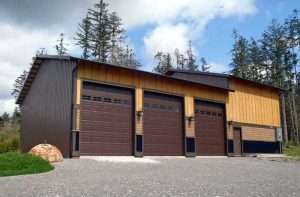 Three car garage built by Spane Buildings