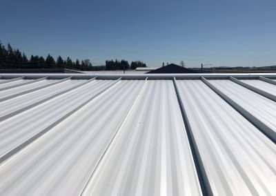 Standing seam metal roof